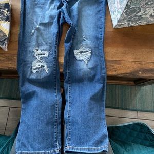 Judy blues distressed boyfriend fit jeans